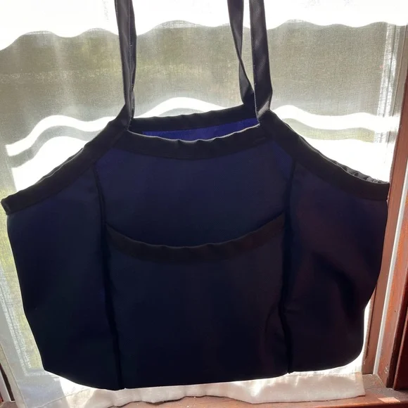 Tom Bihn Truck Tote - Picture 3 of 16
